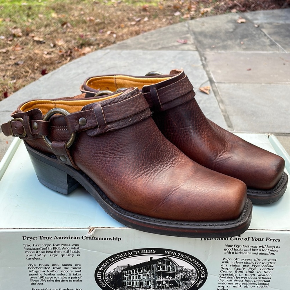 FRYE Leather Boot/Clog  size 7.5